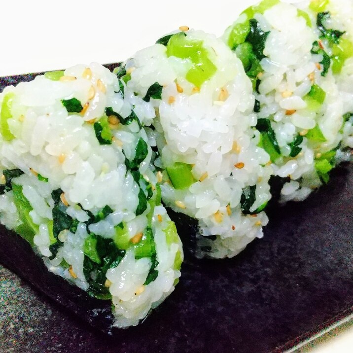 小松菜混ぜご飯おにぎり